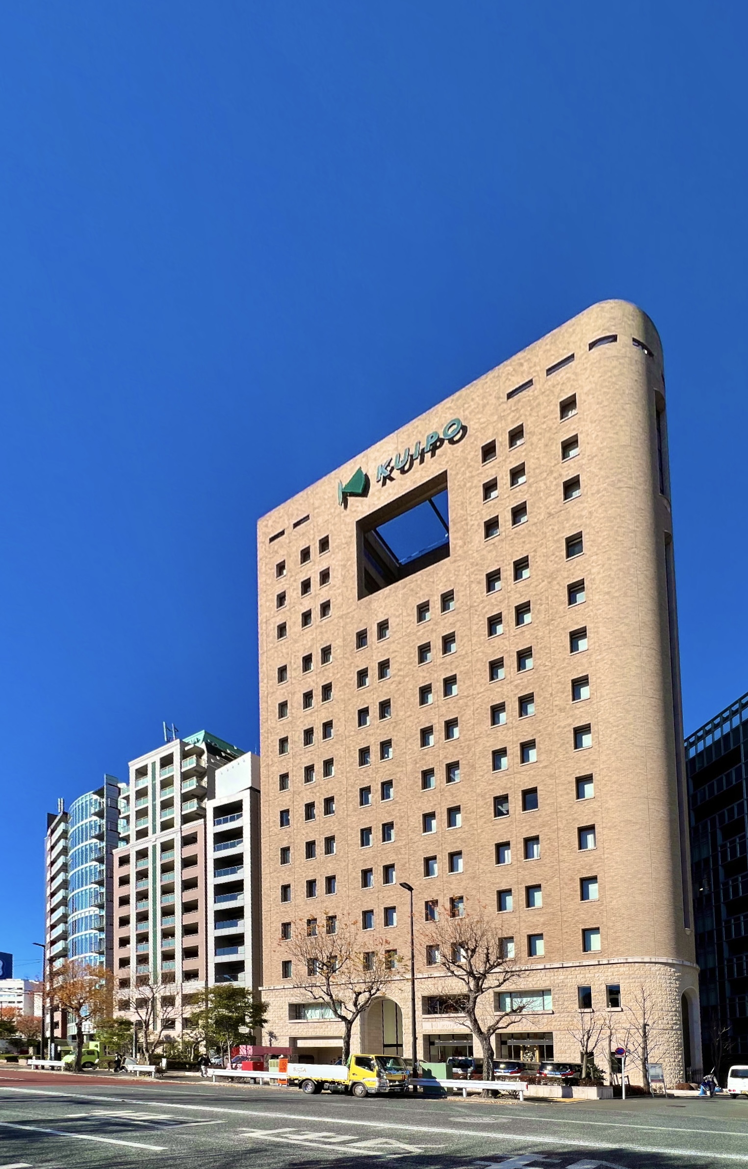 クイーポビル外観